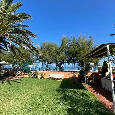 Directo A La Playa Con Vistas Del Mar Daire